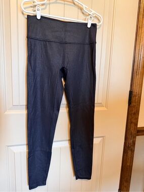 CRZ YOGA Black Athletic Leggings with Tag Detail